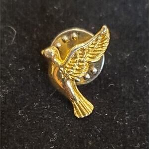 Vintage Made in USA Dove Bird Lapel Pin Brooch Gold Tone